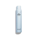 Keune Style Get A Grip is een onzichtbare droge textuurspray met medium hold voor volume, grip en een nonchalante look.
