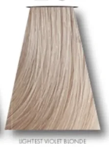 een kleurstaal van haarkleur 10.7