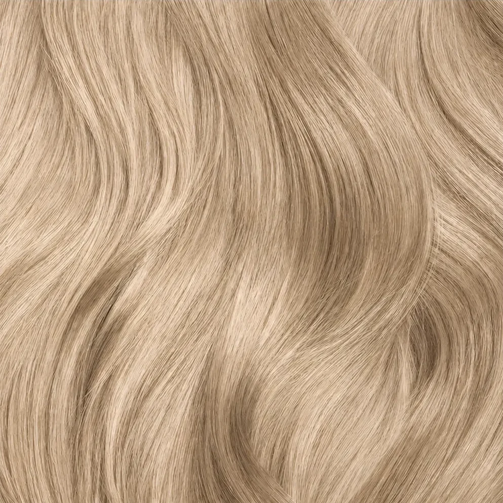 Zeer licht as parelmoerblond 9.31