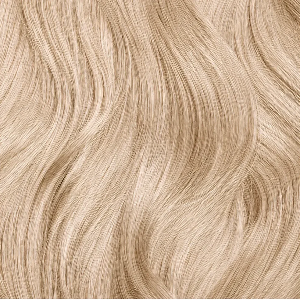 Zeer licht goud parelmoerblond 9.32